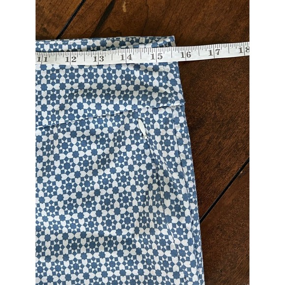 Margaret M Slimming Pant‎ Crop Ankle Size L Blue White Stretch Diamond - Picture 9 of 12